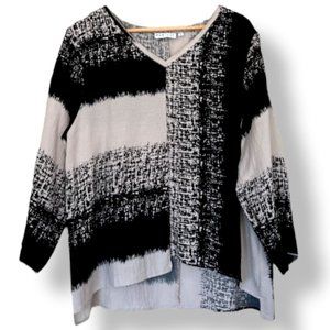 Habitat Cloths to live in Tunic abstract Uneven Hem Top Size Medium